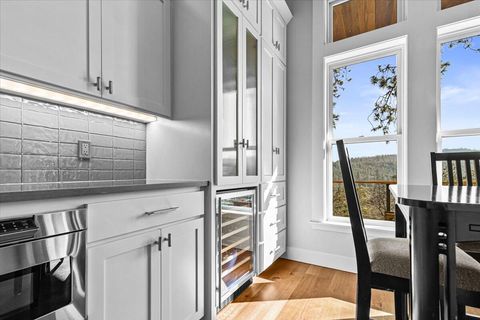 Tiny photo for 815 Gold Rush Way, Jacksonville, OR 97530 (MLS # 220214373)