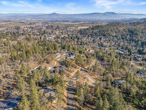 Tiny photo for 815 Gold Rush Way, Jacksonville, OR 97530 (MLS # 220214373)