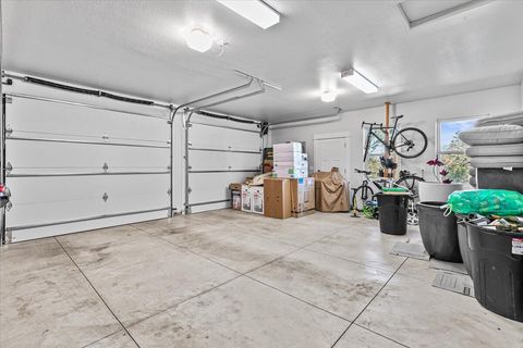 Tiny photo for 815 Gold Rush Way, Jacksonville, OR 97530 (MLS # 220214373)