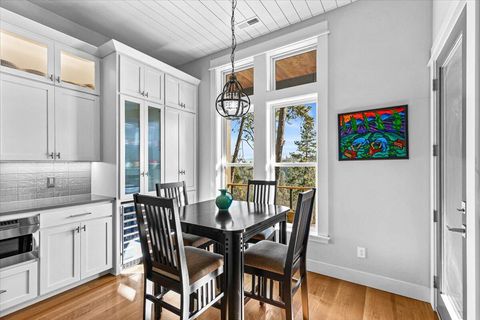 Tiny photo for 815 Gold Rush Way, Jacksonville, OR 97530 (MLS # 220214373)