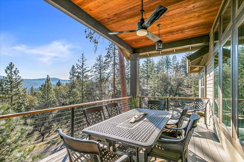 Tiny photo for 815 Gold Rush Way, Jacksonville, OR 97530 (MLS # 220214373)