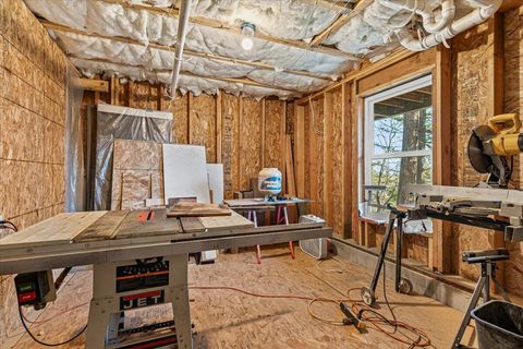 Tiny photo for 815 Gold Rush Way, Jacksonville, OR 97530 (MLS # 220214373)