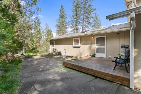 Tiny photo for 1100 Riverbanks Road, Grants Pass, OR 97527 (MLS # 220216875)