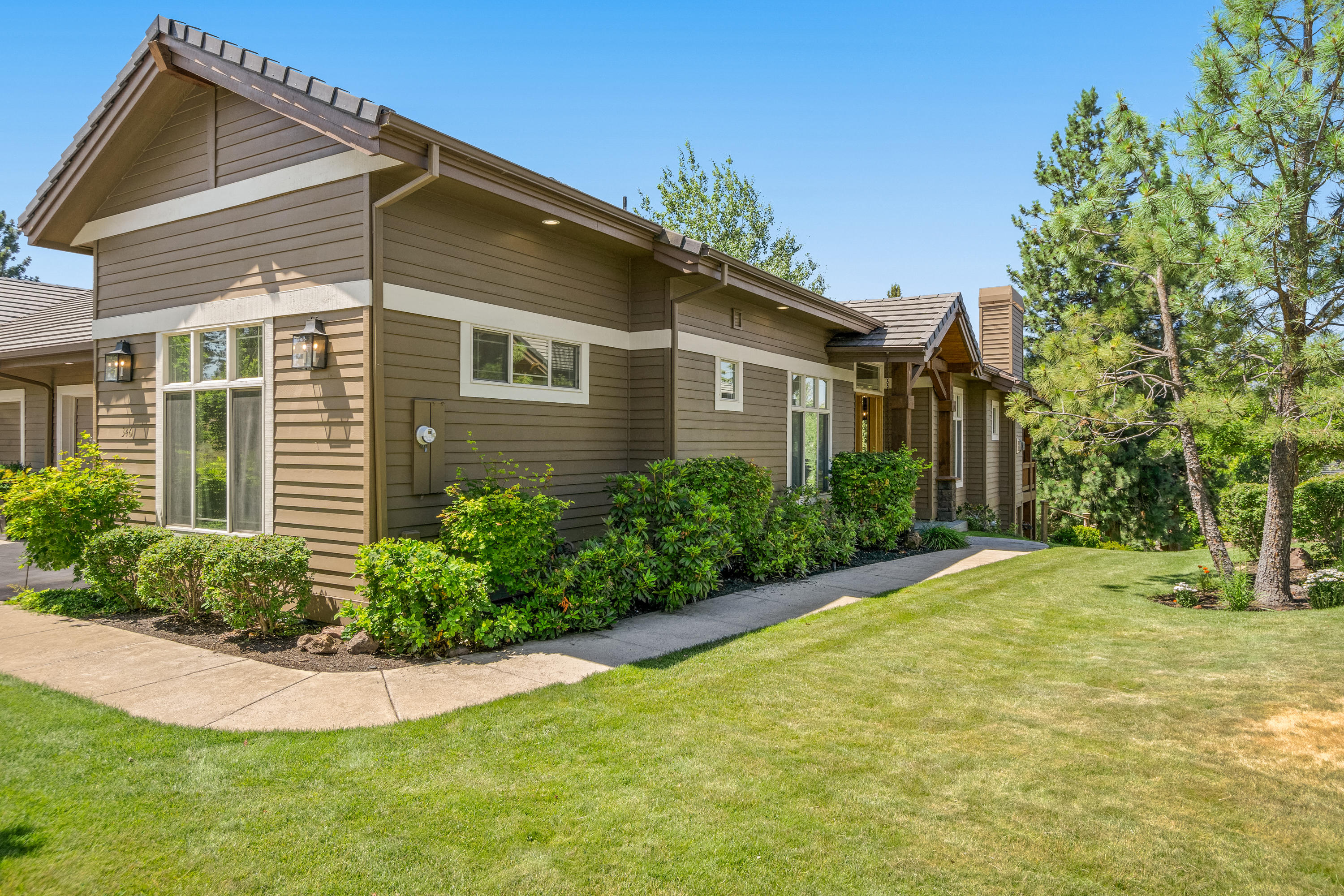 Skyliner Summit - Residential