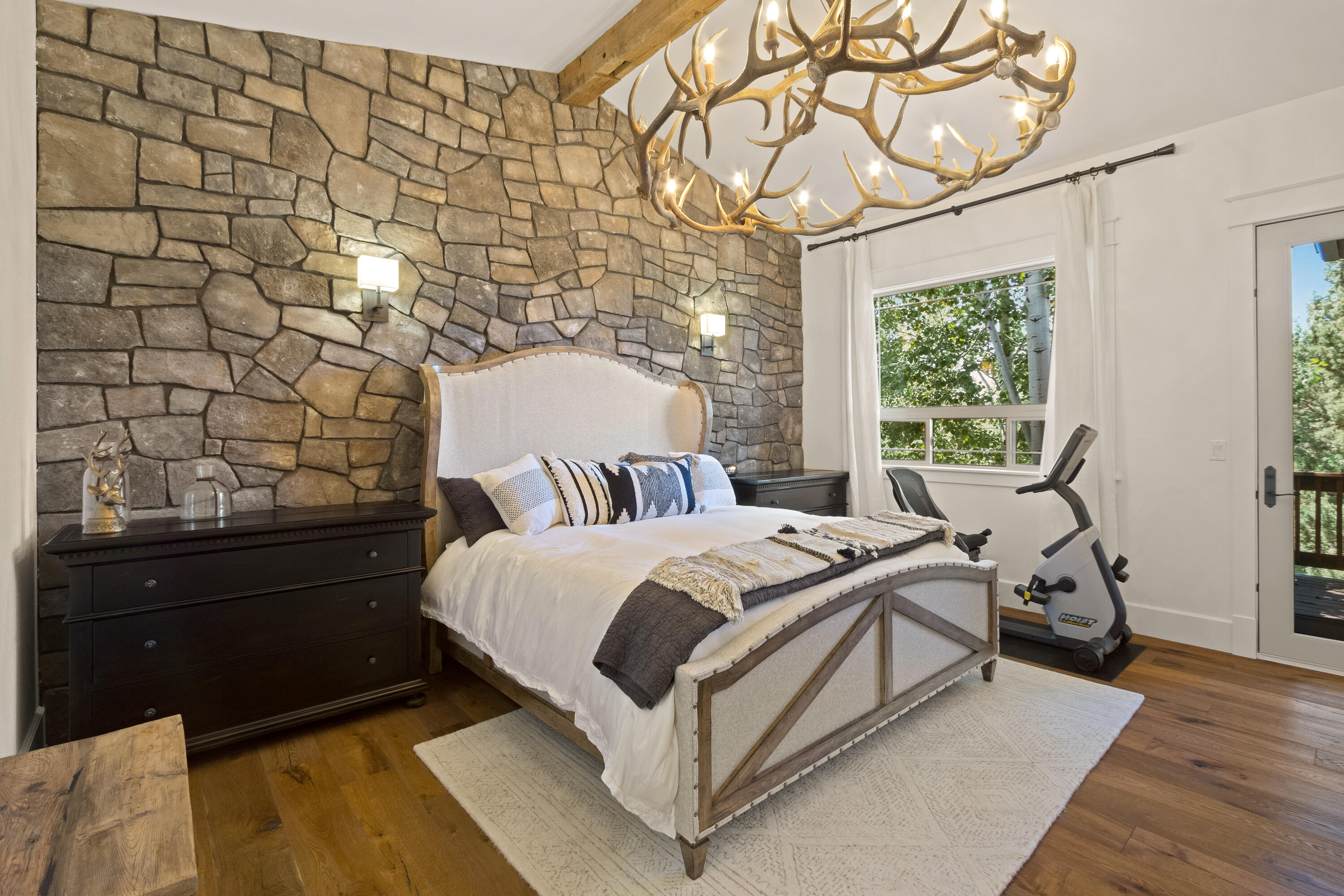 Skyliner Summit - Residential