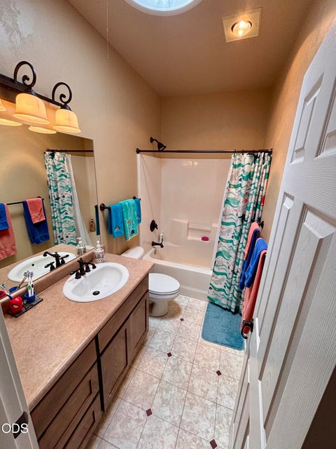 Tiny photo for 3806 Valley Meadows Drive, White City, OR 97503 (MLS # 220225948)