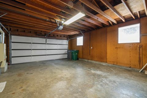 Tiny photo for 3939 Hope Street, Klamath Falls, OR 97603 (MLS # 220215700)
