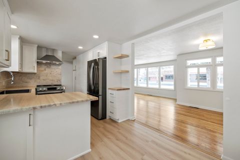 Tiny photo for 3939 Hope Street, Klamath Falls, OR 97603 (MLS # 220215700)