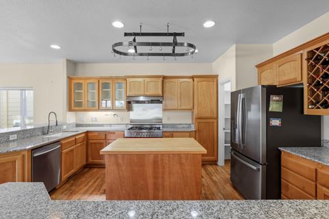 Tiny photo for 369 Meadow Drive, Ashland, OR 97520 (MLS # 220214909)