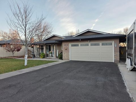 Tiny photo for 2816 Reclamation Avenue, Klamath Falls, OR 97603 (MLS # 220212040)