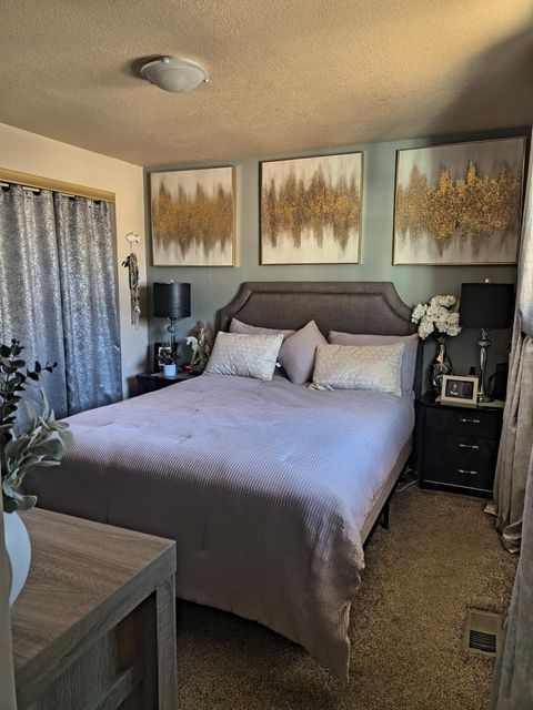 Tiny photo for 2816 Reclamation Avenue, Klamath Falls, OR 97603 (MLS # 220212040)