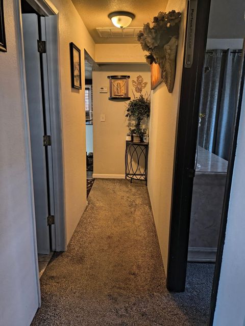 Tiny photo for 2816 Reclamation Avenue, Klamath Falls, OR 97603 (MLS # 220212040)