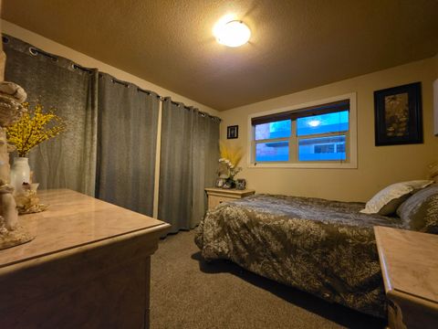 Tiny photo for 2816 Reclamation Avenue, Klamath Falls, OR 97603 (MLS # 220212040)