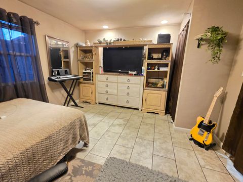 Tiny photo for 2816 Reclamation Avenue, Klamath Falls, OR 97603 (MLS # 220212040)