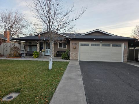 Tiny photo for 2816 Reclamation Avenue, Klamath Falls, OR 97603 (MLS # 220212040)