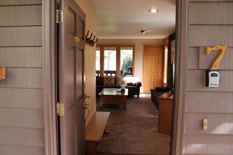 Tiny photo for 57307 Beaver Ridge Loop #7D, Sunriver, OR 97707 (MLS # 220212127)