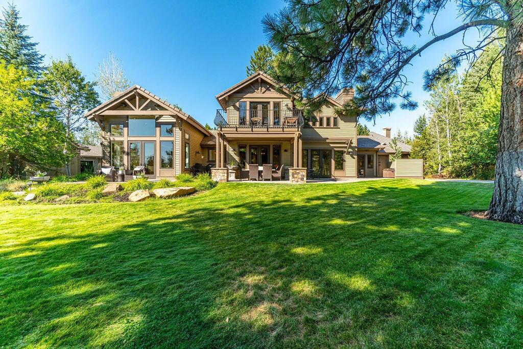 19570 Ball Butte Court