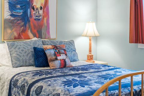 Tiny photo for 832 NE Revere Avenue, Bend, OR 97701 (MLS # 220215400)