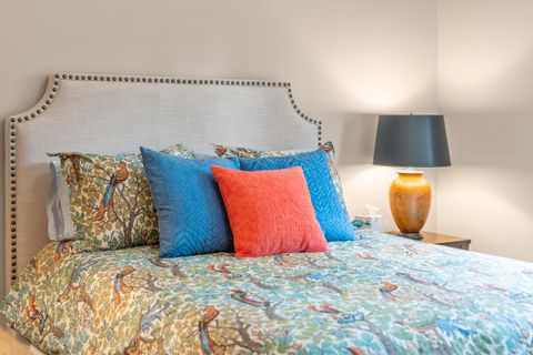 Tiny photo for 832 NE Revere Avenue, Bend, OR 97701 (MLS # 220215400)