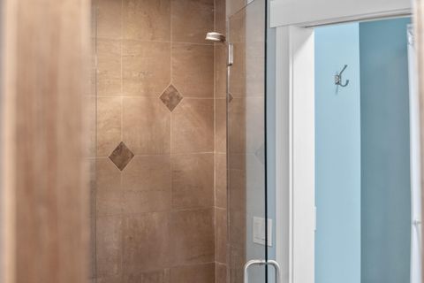 Tiny photo for 832 NE Revere Avenue, Bend, OR 97701 (MLS # 220215400)