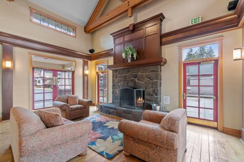 Tiny photo for 832 NE Revere Avenue, Bend, OR 97701 (MLS # 220215400)