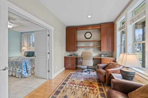 Tiny photo for 832 NE Revere Avenue, Bend, OR 97701 (MLS # 220215400)