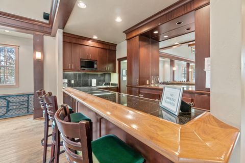 Tiny photo for 832 NE Revere Avenue, Bend, OR 97701 (MLS # 220215400)