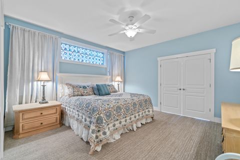 Tiny photo for 832 NE Revere Avenue, Bend, OR 97701 (MLS # 220215400)