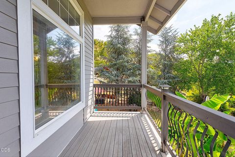 Tiny photo for 921 NE Beacon Drive, Grants Pass, OR 97526 (MLS # 220224499)