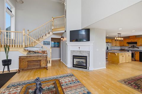 Tiny photo for 921 NE Beacon Drive, Grants Pass, OR 97526 (MLS # 220224499)