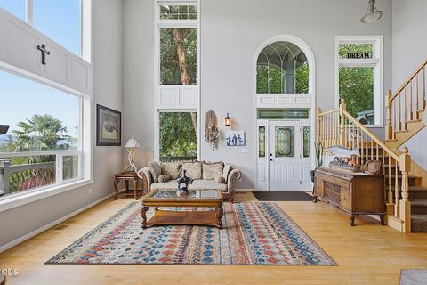 Tiny photo for 921 NE Beacon Drive, Grants Pass, OR 97526 (MLS # 220224499)
