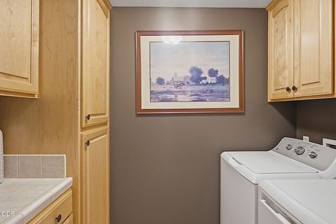 Tiny photo for 921 NE Beacon Drive, Grants Pass, OR 97526 (MLS # 220224499)