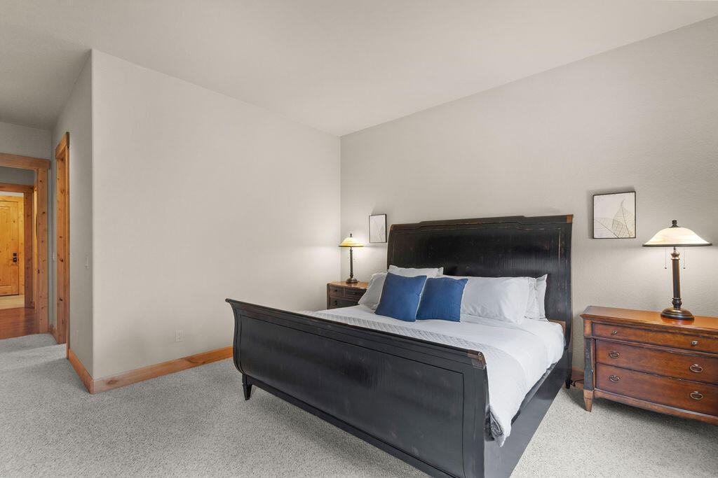 PointsWest - Residential