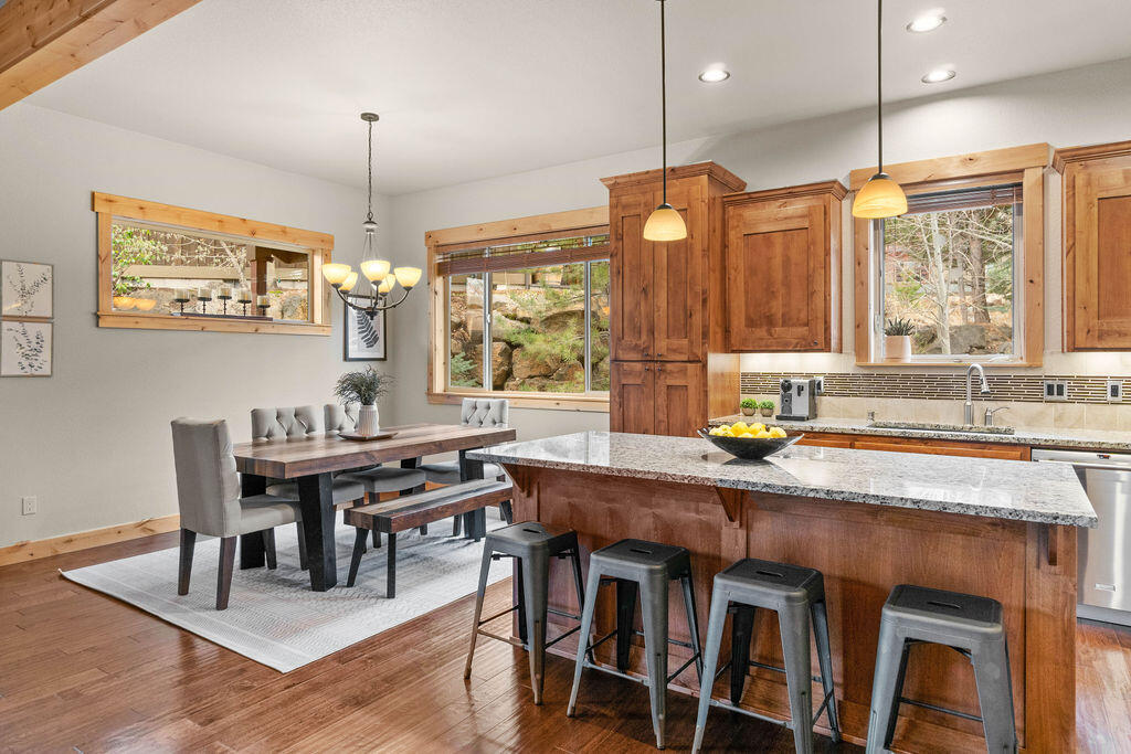 PointsWest - Residential