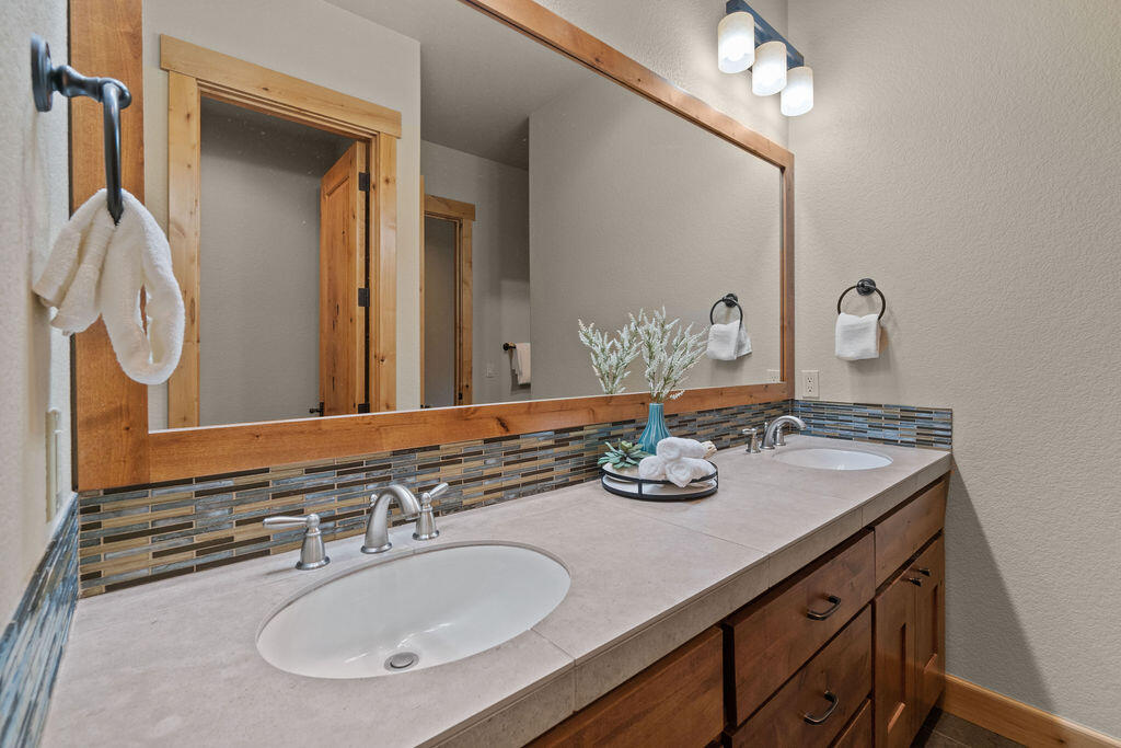 PointsWest - Residential