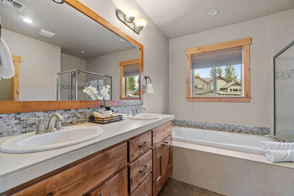 PointsWest - Residential