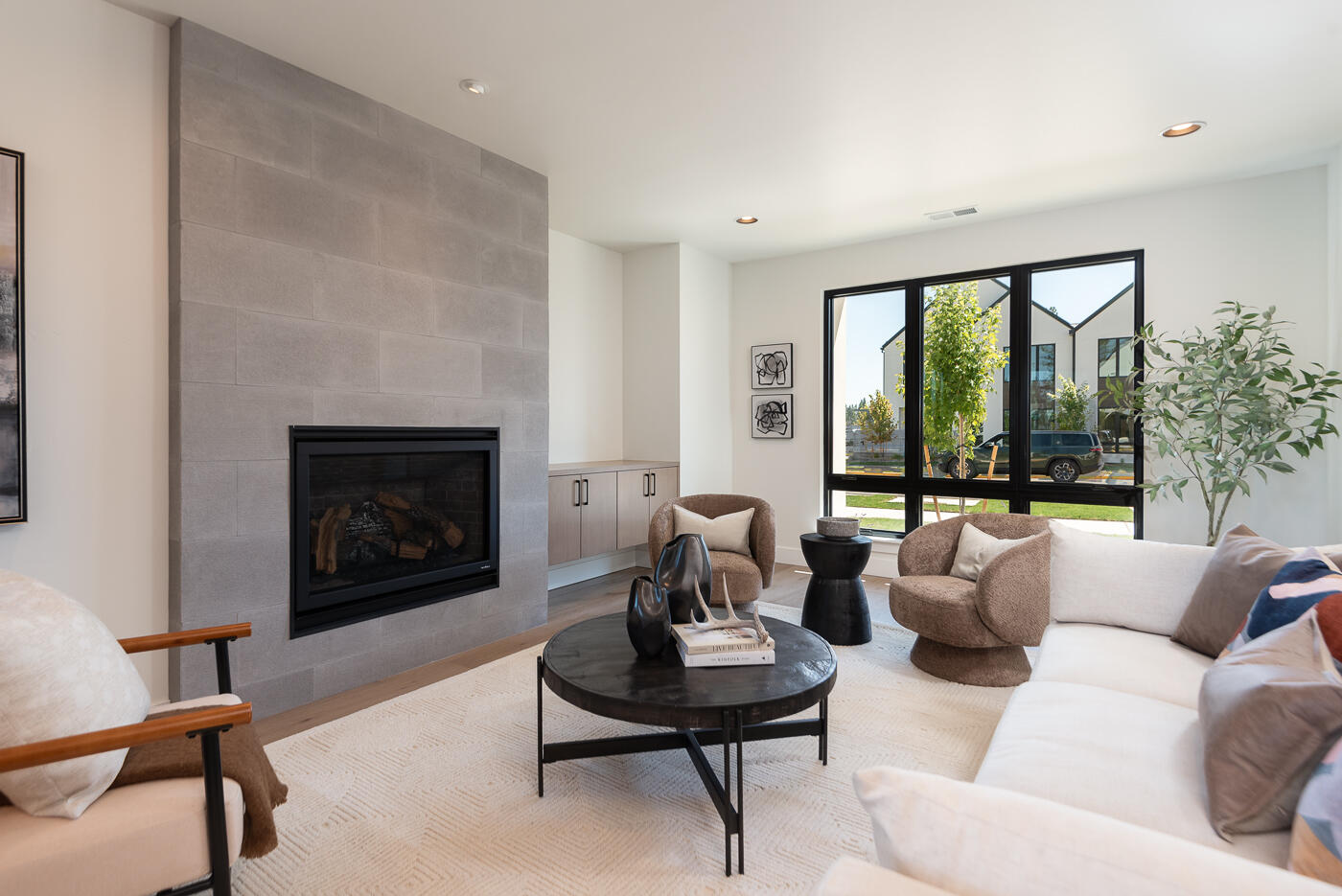 Discovery West Phase 4 - Residential