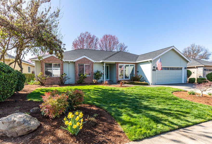 Almost 1900 sf Beautiful  3 Bedroom 2 bath on a nice sized lot located in desirable E. Medford Neighborhood. Very nice floor plan with gorgeous flooring throughout. Enjoy entertaining with a large kitchen and dining area overlooking the family room with a gas fireplace or head out the sliding doors to the patio and nicely landscaped backyard for outdoor entertaining.
Master bedroom with sliding glass doors overlooking the backyard. Large walk-in closet with built ins. Master bath has a large shower and double vanity. 2 more bedrooms and bathroom compliment this floor plan. 
Family room/Media room with large windows overlooking the backyard, formal dining area or office area with large windows and natural light.