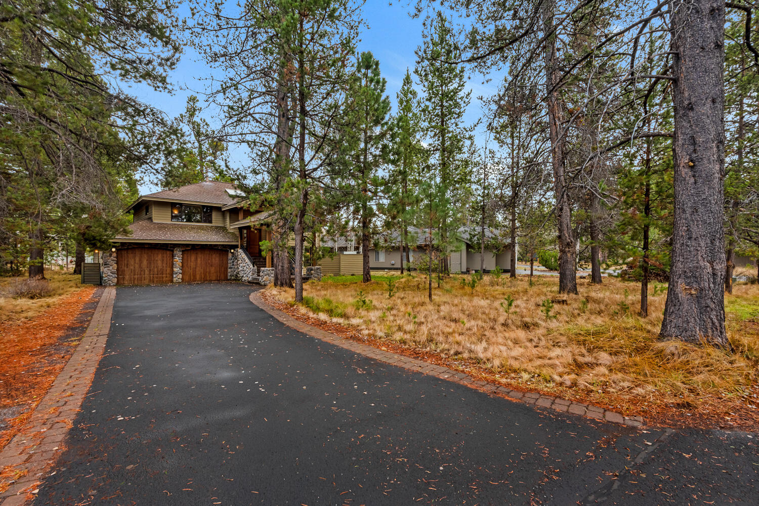 Fairway Crest Village - Residential