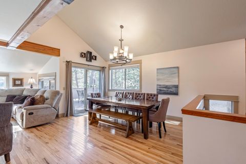 Tiny photo for 17822 Big Leaf Lane, Sunriver, OR 97707 (MLS # 220212157)