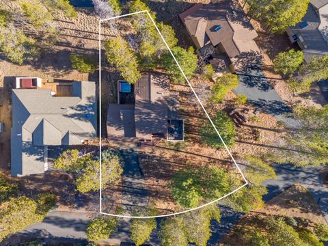 Tiny photo for 17822 Big Leaf Lane, Sunriver, OR 97707 (MLS # 220212157)