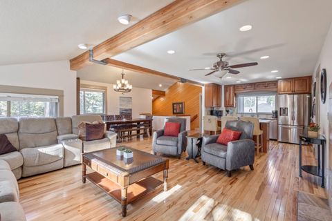 Tiny photo for 17822 Big Leaf Lane, Sunriver, OR 97707 (MLS # 220212157)