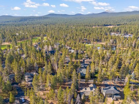 Tiny photo for 17822 Big Leaf Lane, Sunriver, OR 97707 (MLS # 220212157)