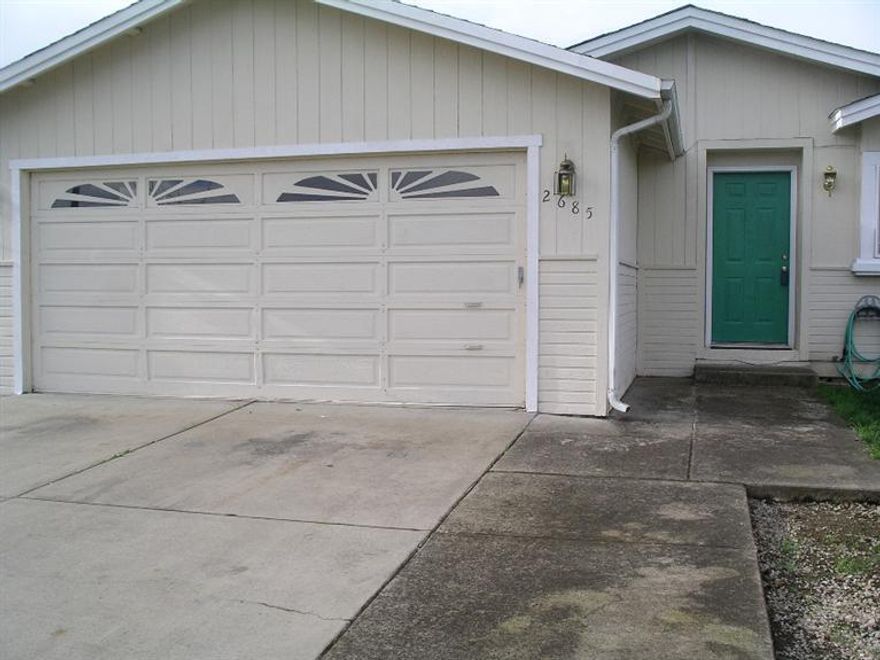 An open floor plan creates a spacious feeling in this 1350 sq.ft. manufactured home on its own lot. New paint, carpeting, vinyl, dishwasher, range and more. Enjoy a pleasant low traffic neighborhood, the covered patio, fenced yard and double car garage. Engineered Super Good Sense home for lower cooling and heating bills. Qualifies for FHA, VA financing.