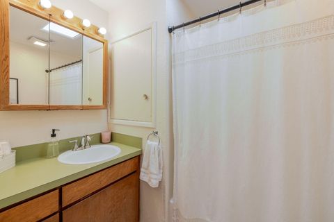 Tiny photo for 1766 SW Quail Drive, Madras, OR 97741 (MLS # 220219638)