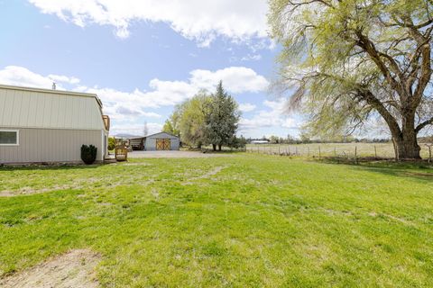 Tiny photo for 1766 SW Quail Drive, Madras, OR 97741 (MLS # 220219638)