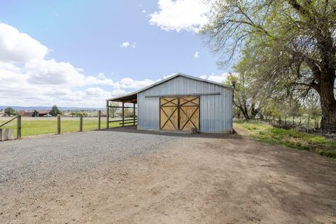 Tiny photo for 1766 SW Quail Drive, Madras, OR 97741 (MLS # 220219638)
