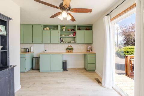 Tiny photo for 1766 SW Quail Drive, Madras, OR 97741 (MLS # 220219638)