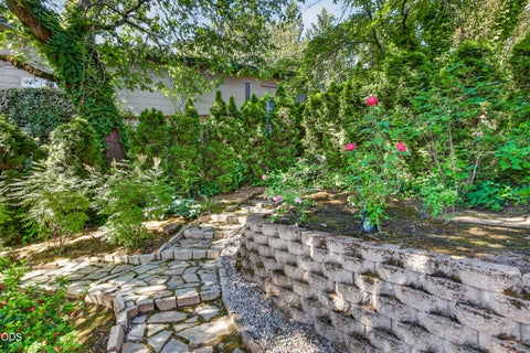 Tiny photo for 443 Conestoga Drive, Jacksonville, OR 97530 (MLS # 220223492)