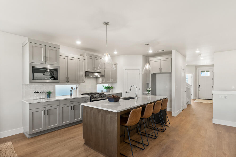 3803 NE Suchy Street